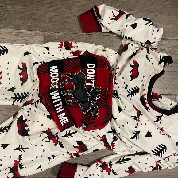 Christmas PJ’s size medium 10-12 kids - Picture 4 of 4